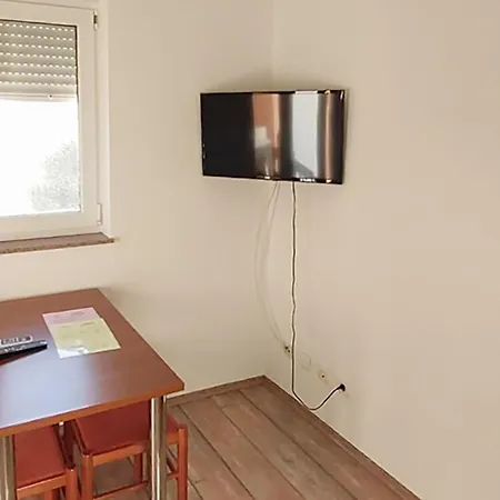 Apartmán Stunning In With House Sea View Turanj