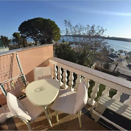 Stunning In With House Sea View Appartamento